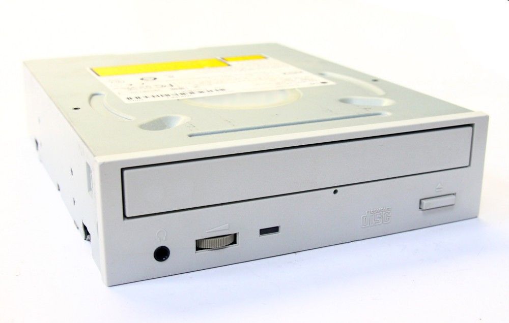 CD-ROM IDE / Hitachi CDR-8335