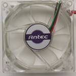 Ventilator 80x80x25 12VDC 3-pins LED / Antec 001