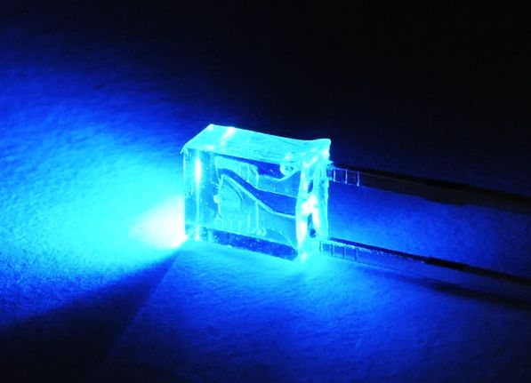 LED plat 2x3x4mm Blauw helder demo