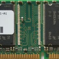 DDR 256MB 333Mhz-PC2700 / Micron MT8VDDT3264AG-335C4