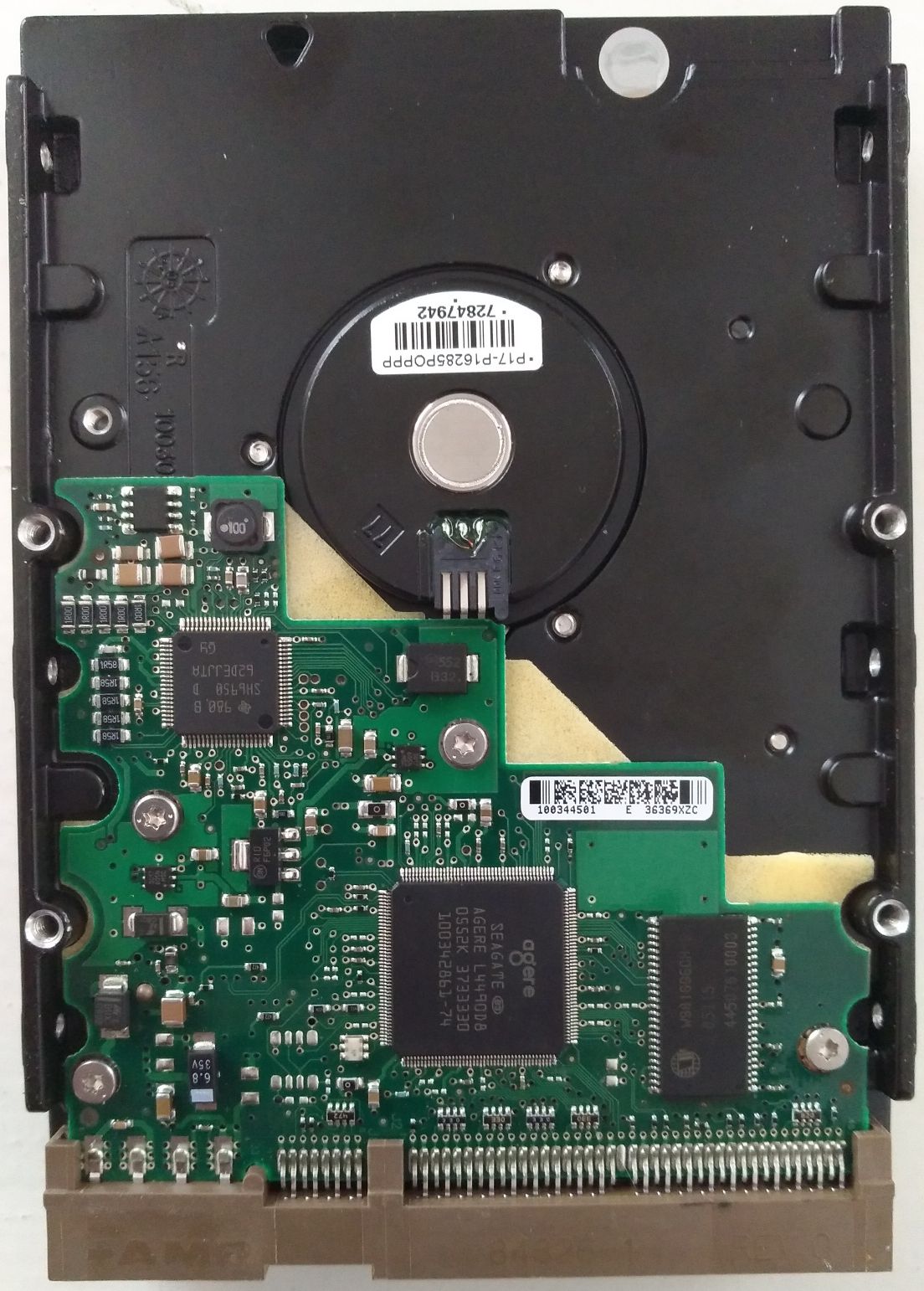 Seagate U Series 9 (ST3160022ACE) 02
