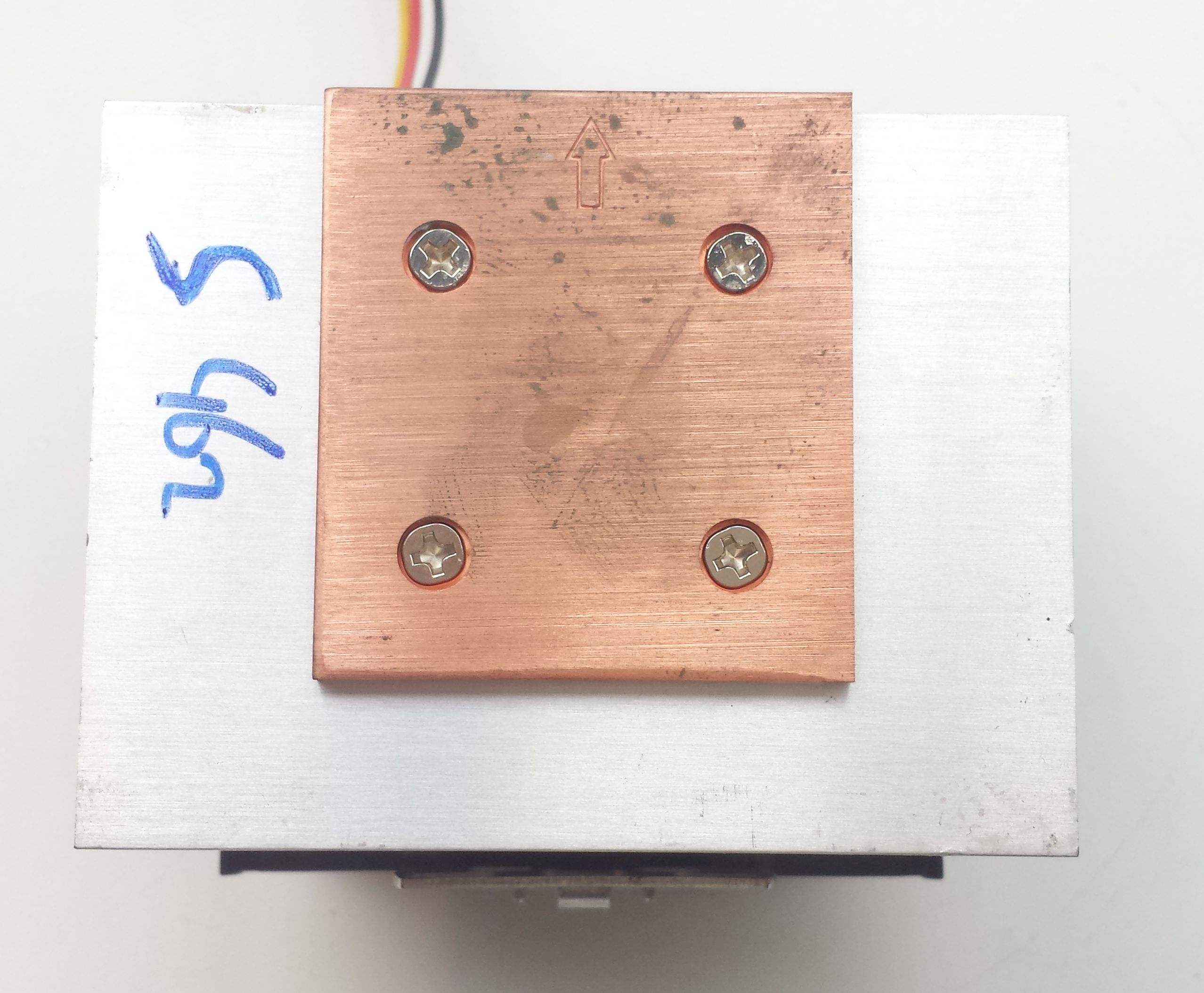 Coolermaster CM12V (CU PLATE) onderkant