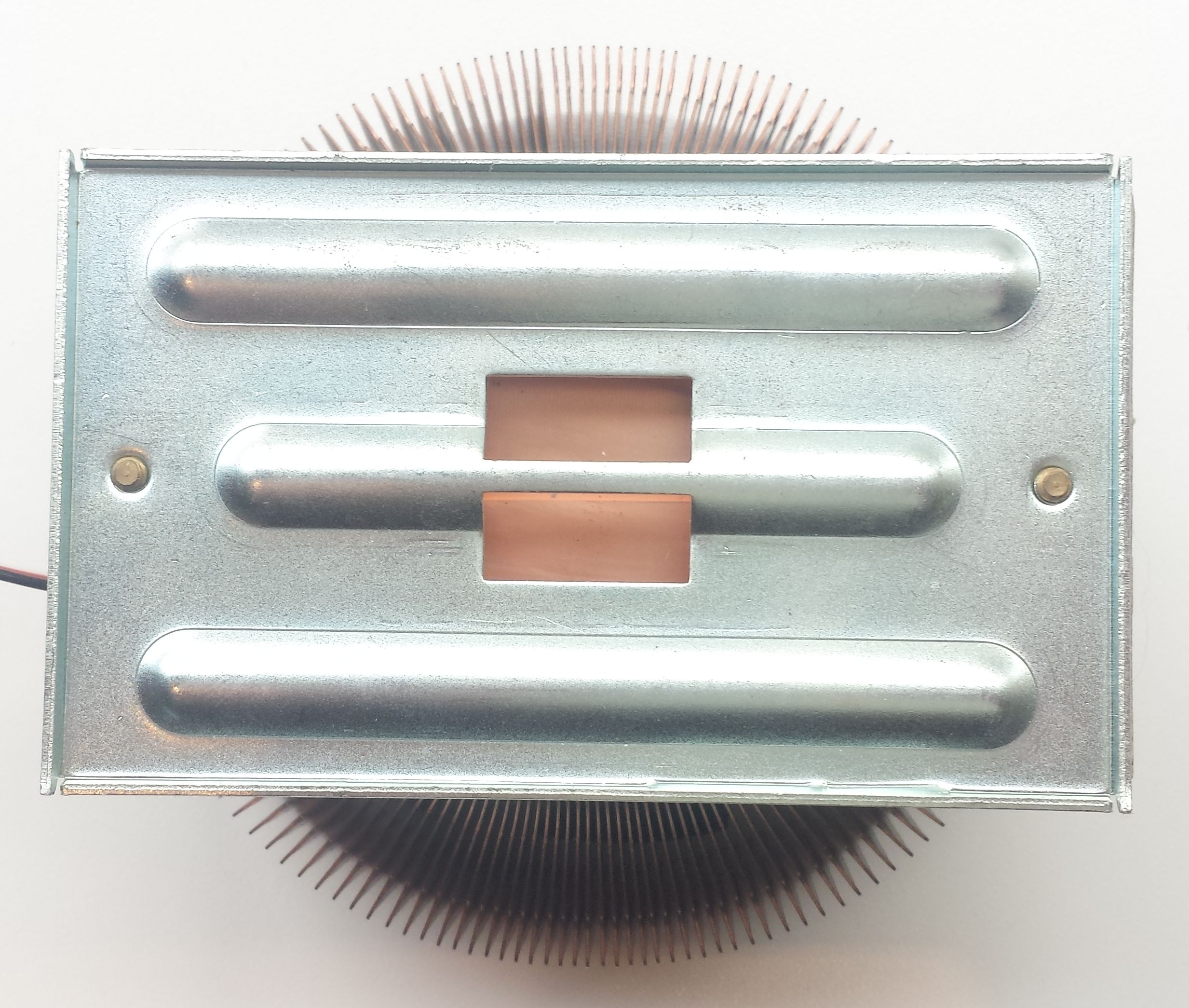 Zalman CNPS7000C-CU onderkant