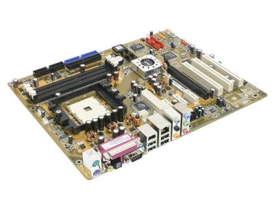ASUS K8N4-E Deluxe 01