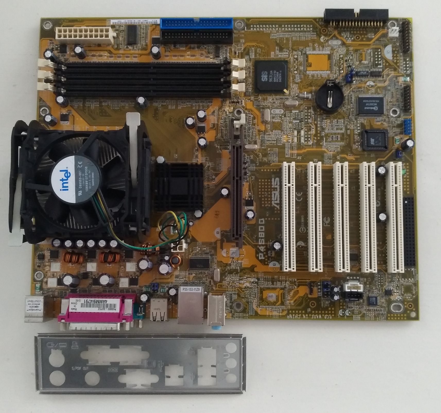 P4S800 02