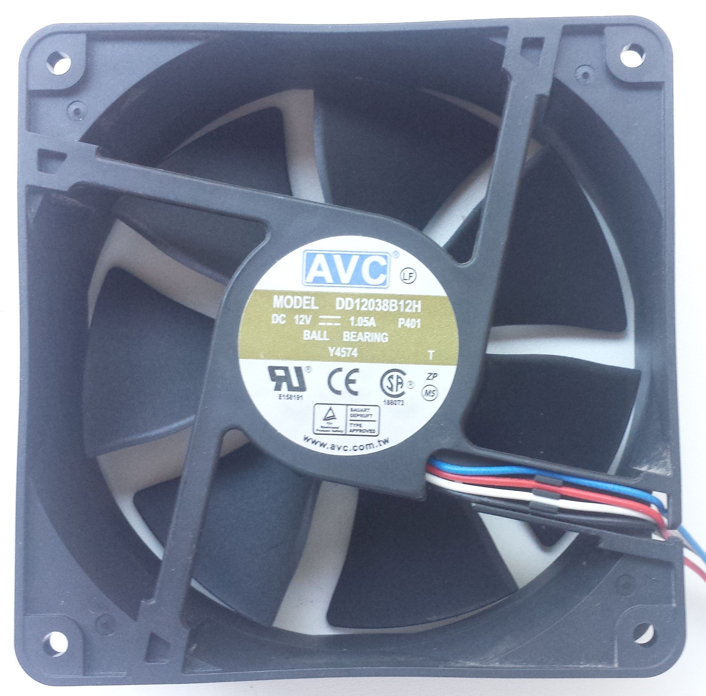 Ventilator 120x120x38 12VDC 4-Pins / AVC DD12038B12H