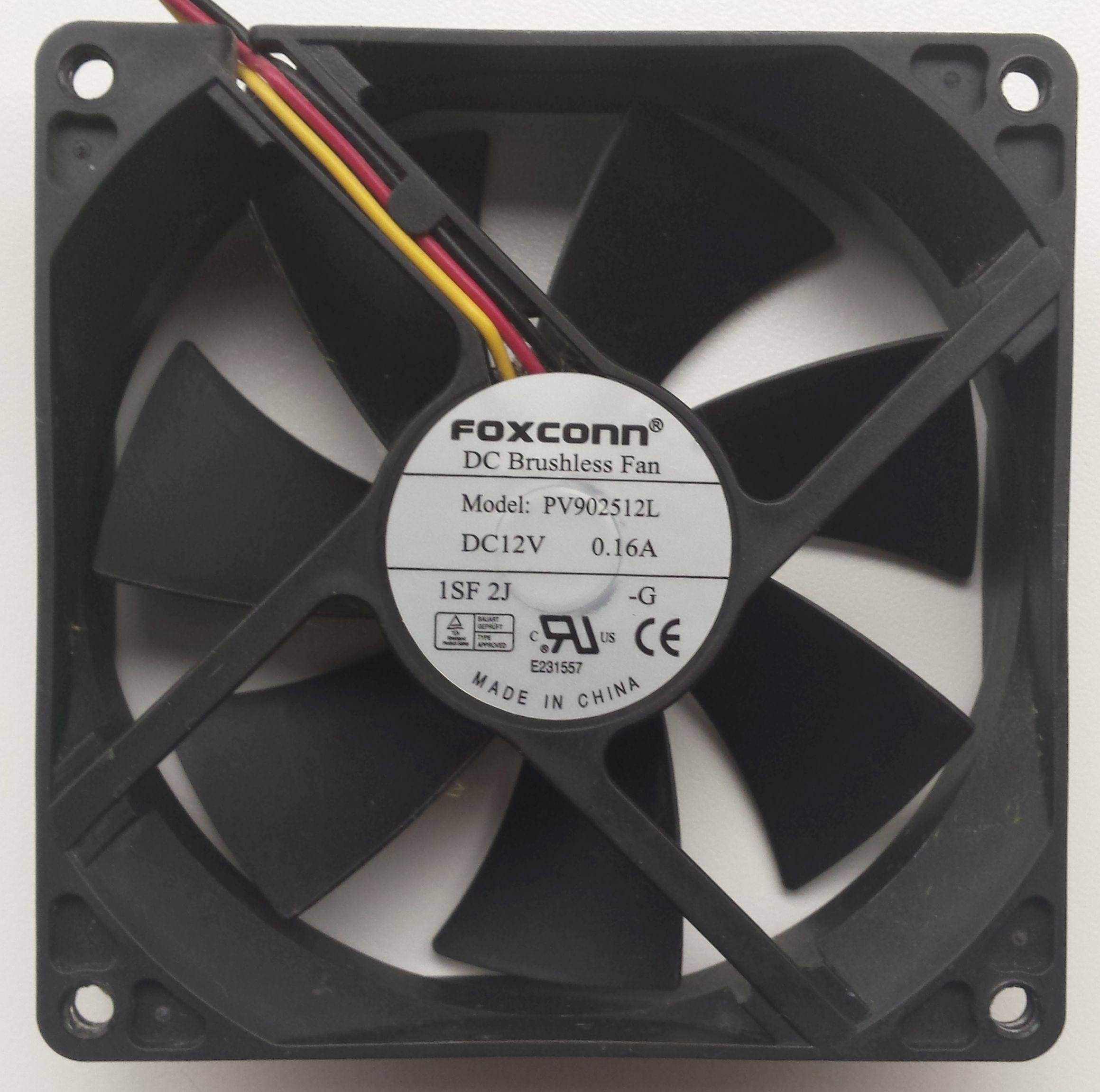 Ventilator 92x92x25 12VDC 3-pins / Foxconn PV902512L