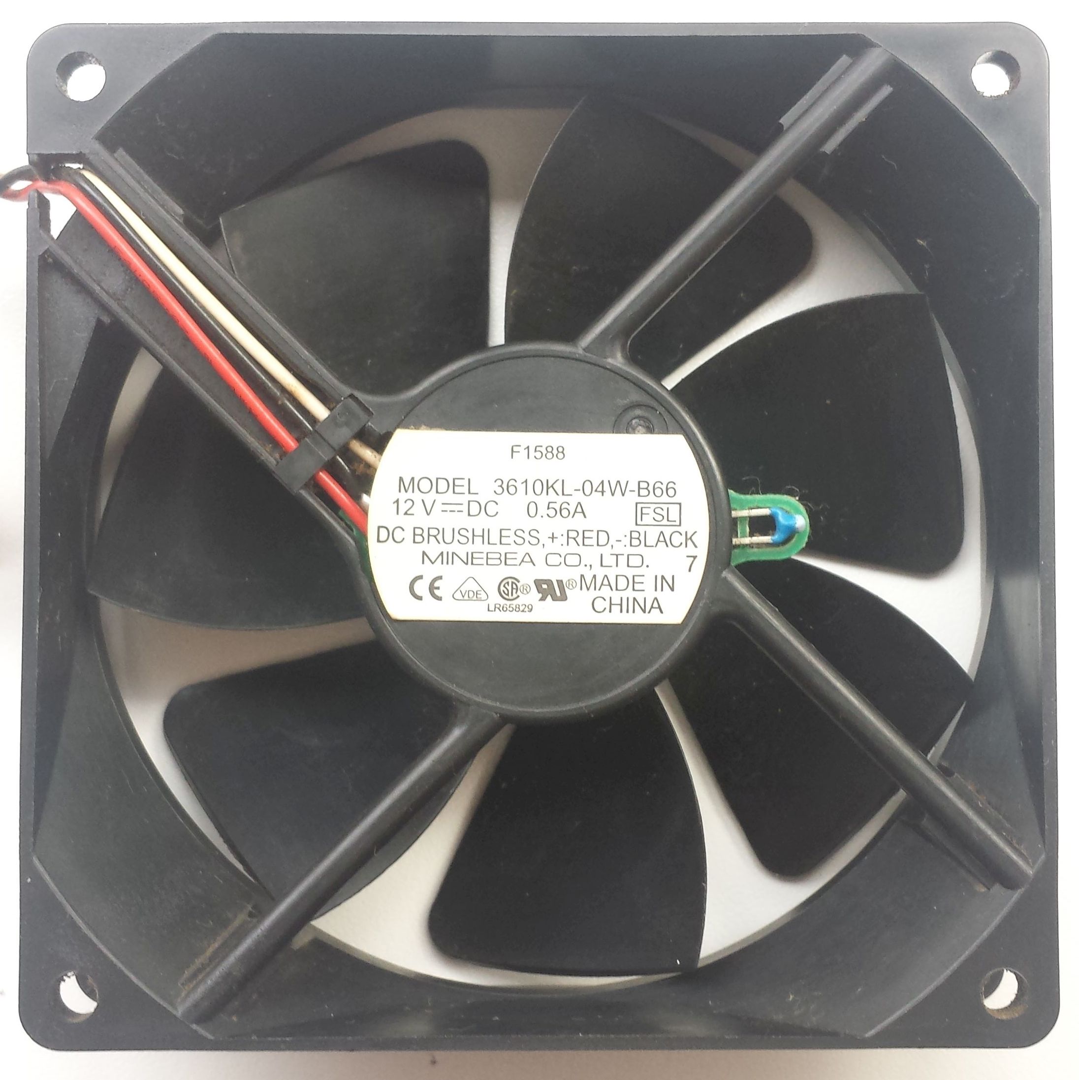 Ventilator 92x92x25 12VDC 3-Pins / Minebea 3610KL-04W-B66