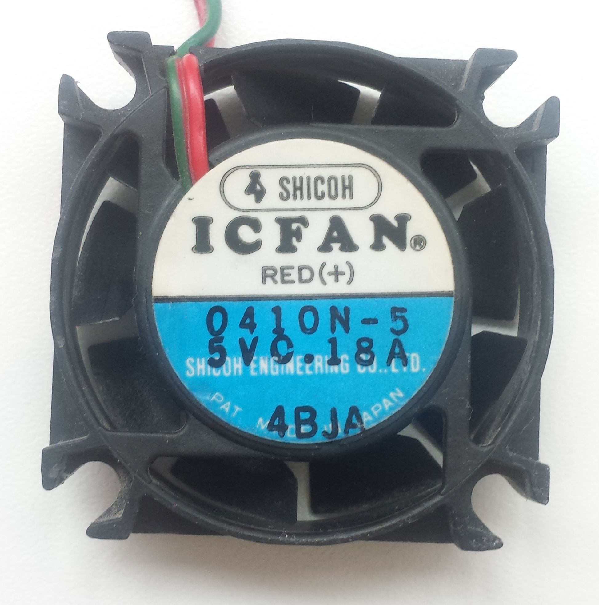 Ventilator 40x40x10 5VDC 2-pins / Shicoh ICFAN 0410N-5 Ventilator 40x40x10 5VDC 2-pins / Shicoh ICFAN 0410N-5