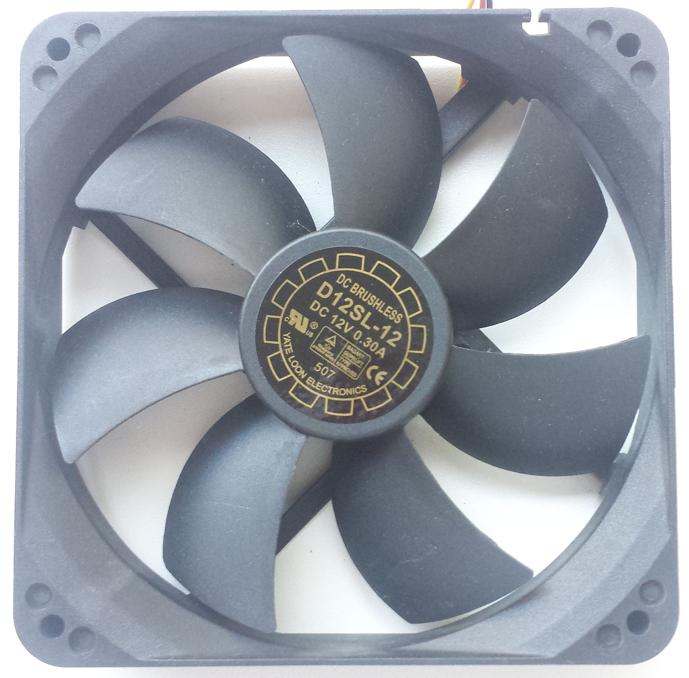 Ventilator 120x120x25 12VDC 3-Pins / Yate Loon D12SL-12