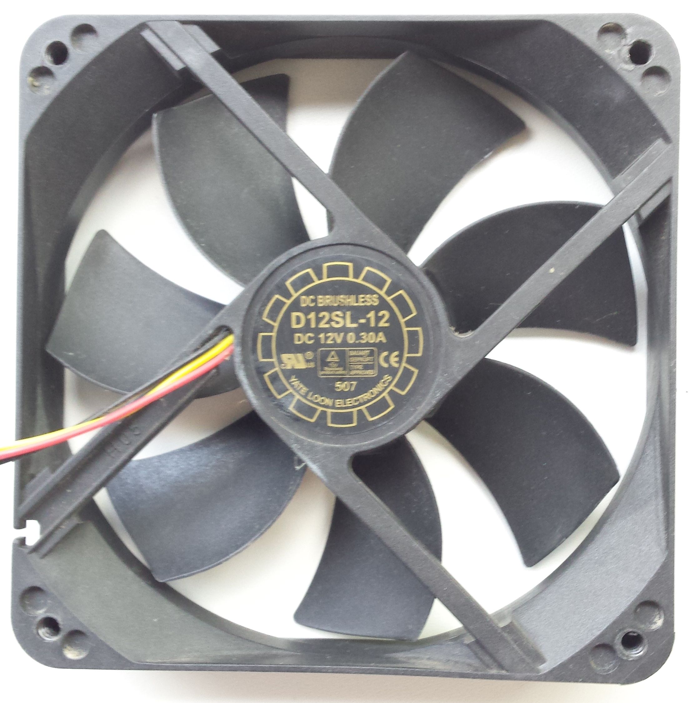 Ventilator 92x92x25 12VDC 3-pins / Yate Loon D90SH-12