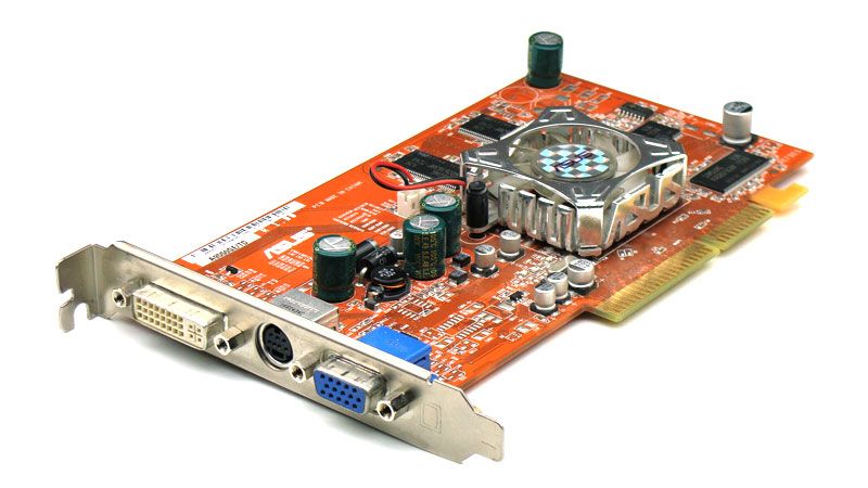 Grafische kaart ATI Radeon 9550 128MB DDR AGP 8x DVI VGA S-VIDEO RV350 ASUS met ZALMAN KOELER MOD