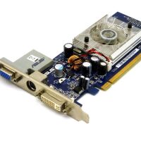 Grafische kaart nVidia G72 GeForce 7300GS 256MB DDR2 PCI-E 16x 1.1 DVI VGA S-VIDEO Asus (2e kans)