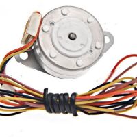 Stappenmotor PM25S-048-ZWQ5 12v DC achterkant