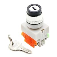 Sleutelschakelaar 2-standen uitneembaar na schakelen 660V 10A 1xNC 1xNO 24mm LAY37-11Y2